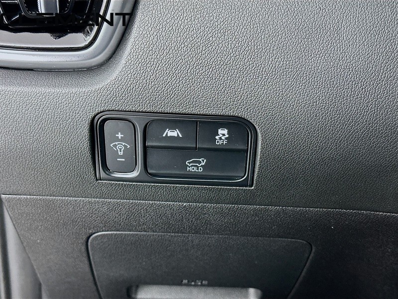 Kia Sorento Vehicle Full-screen Gallery Image 12