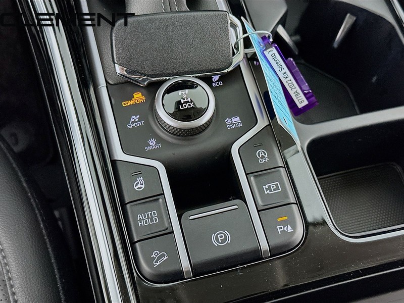 Kia Sorento Vehicle Full-screen Gallery Image 23