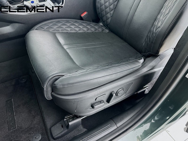 Kia Sorento Vehicle Full-screen Gallery Image 29