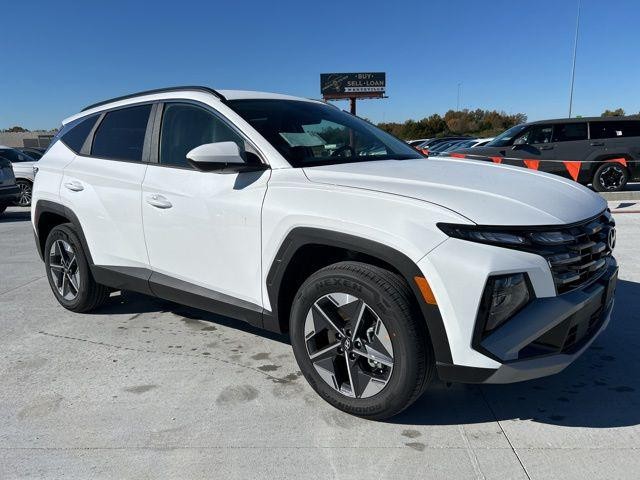 Hyundai Tucson Vehicle Full-screen Gallery Image 3