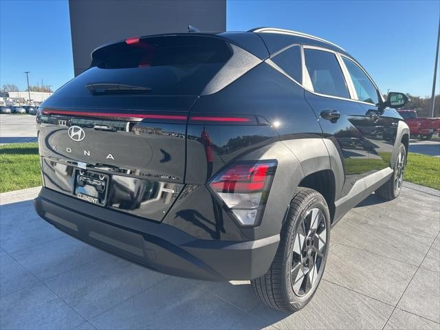 Hyundai Kona Vehicle Full-screen Gallery Image 6