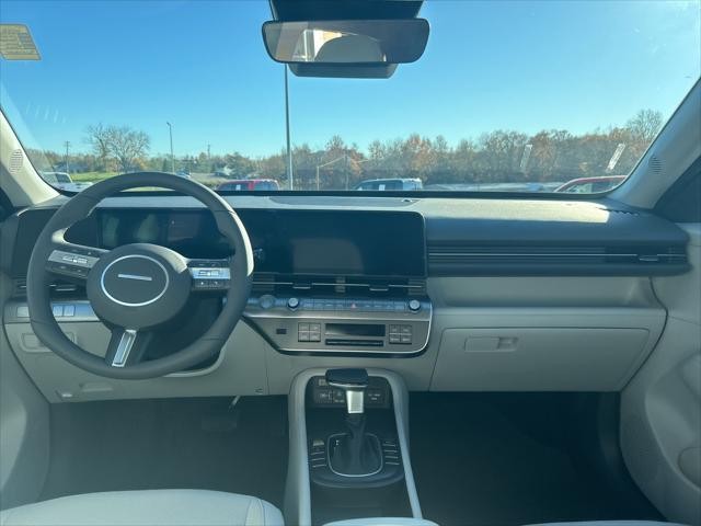 Hyundai Kona Vehicle Full-screen Gallery Image 12