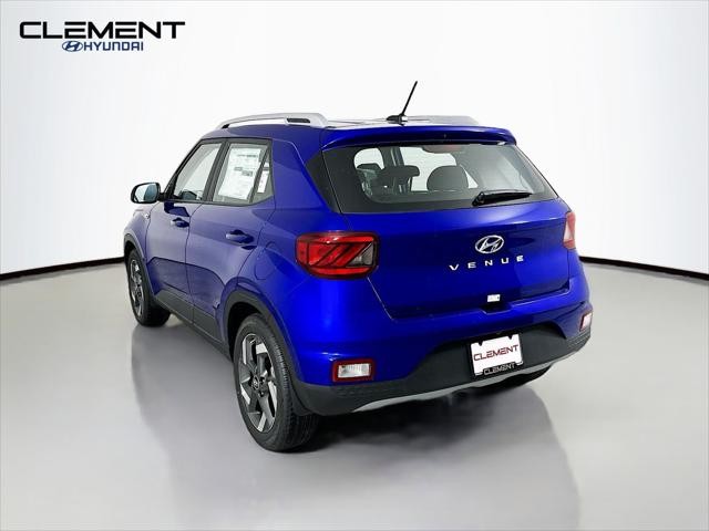 Hyundai Venue Vehicle Full-screen Gallery Image 8