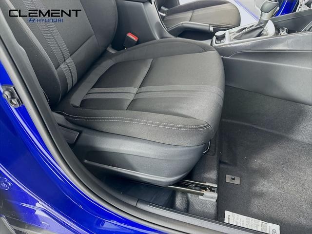 Hyundai Venue Vehicle Full-screen Gallery Image 29