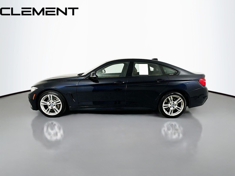 BMW 4 Series Vehicle Full-screen Gallery Image 04