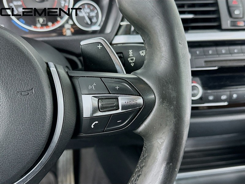 BMW 4 Series Vehicle Full-screen Gallery Image 16