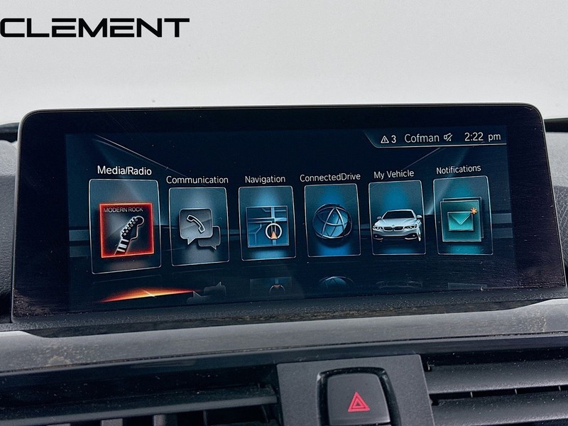 BMW 4 Series Vehicle Full-screen Gallery Image 18