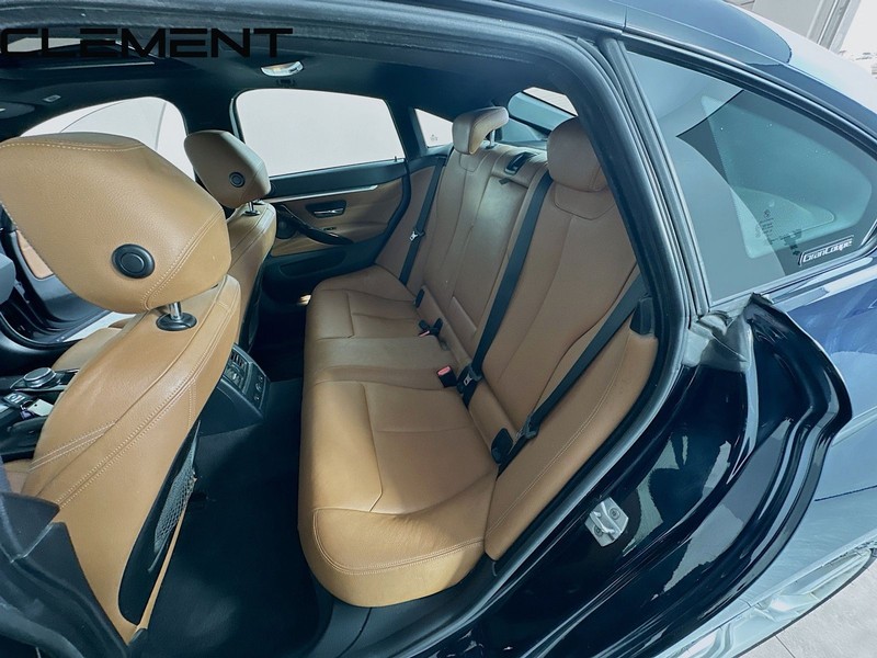 BMW 4 Series Vehicle Full-screen Gallery Image 33