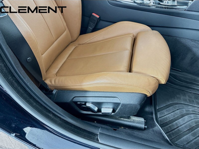 BMW 4 Series Vehicle Full-screen Gallery Image 35