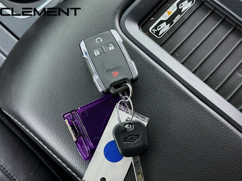 Chevrolet Silverado 1500 Vehicle Full-screen Gallery Image 23