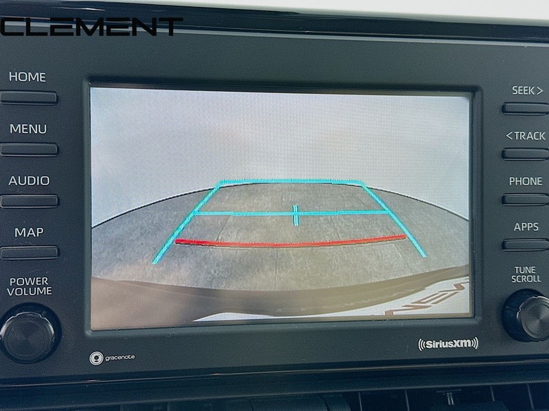 Toyota RAV4 Vehicle Full-screen Gallery Image 19