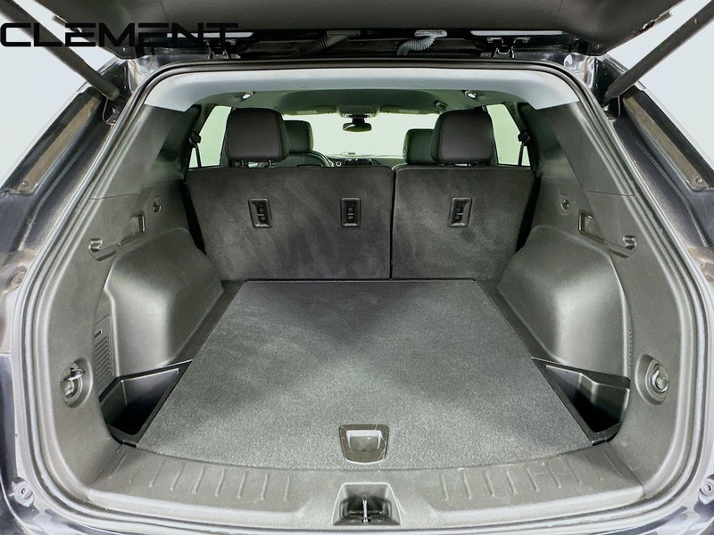 Chevrolet Blazer Vehicle Full-screen Gallery Image 09