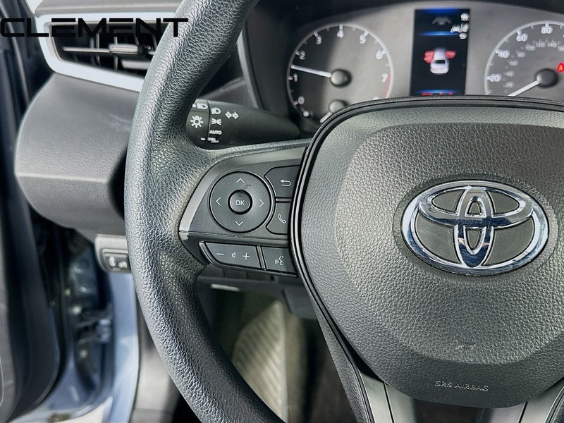 Toyota Corolla Vehicle Full-screen Gallery Image 14