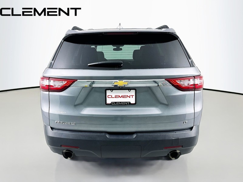 Chevrolet Traverse Vehicle Full-screen Gallery Image 7