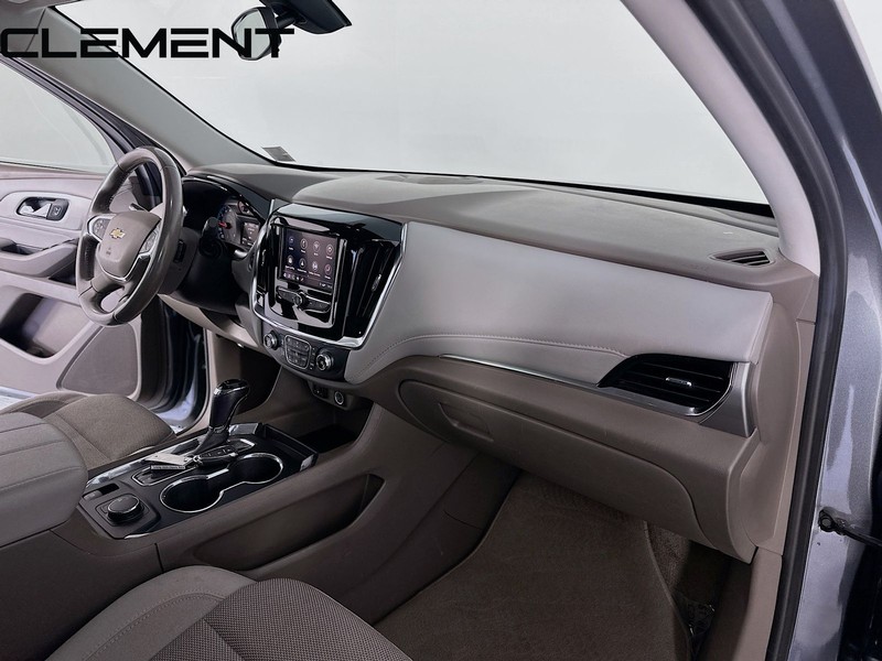 Chevrolet Traverse Vehicle Full-screen Gallery Image 34