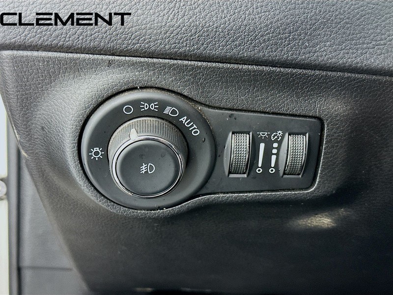 Jeep Compass Vehicle Full-screen Gallery Image 12