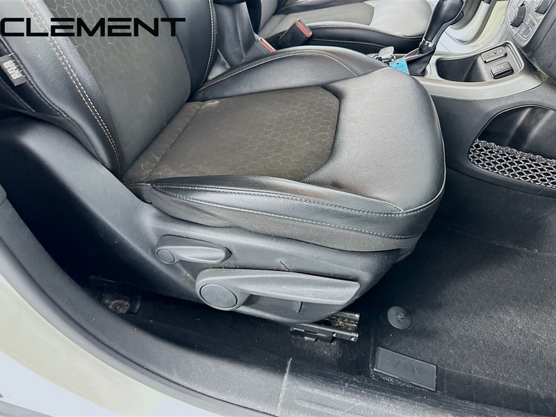 Jeep Compass Vehicle Full-screen Gallery Image 32