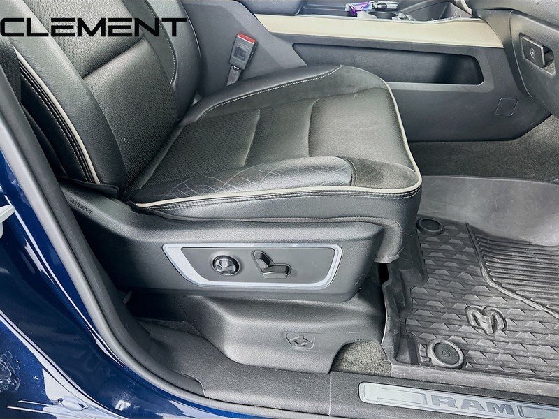 Ram 1500 Vehicle Full-screen Gallery Image 32