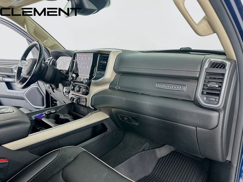 Ram 1500 Vehicle Full-screen Gallery Image 33