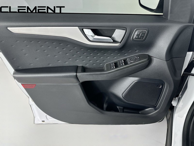 Ford Escape Vehicle Image 27