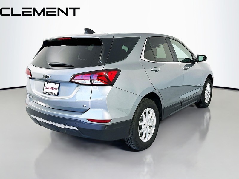 Chevrolet Equinox Vehicle Full-screen Gallery Image 06