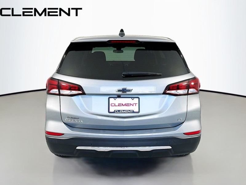 Chevrolet Equinox Vehicle Full-screen Gallery Image 07