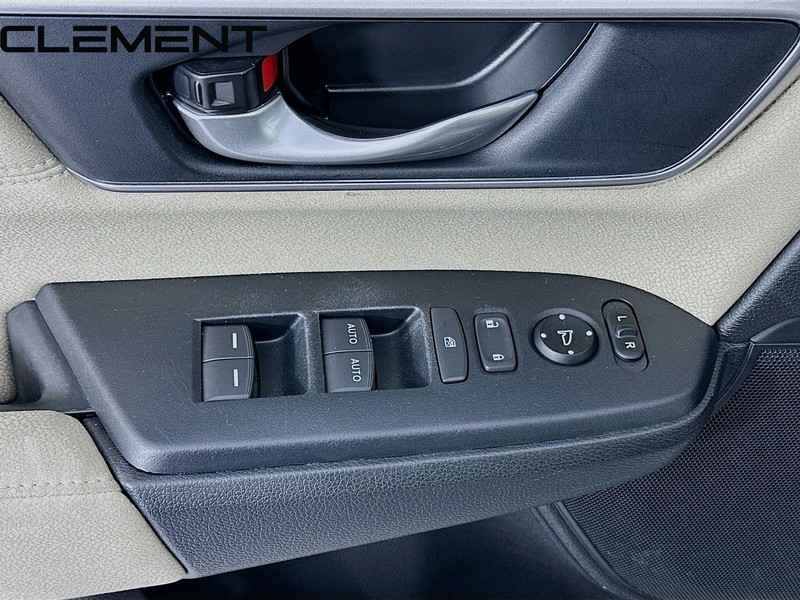 Honda CR-V Vehicle Full-screen Gallery Image 26