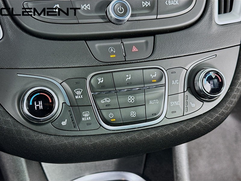 Chevrolet Malibu Vehicle Full-screen Gallery Image 21