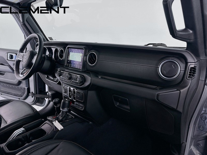 Jeep Wrangler 4xe Vehicle Full-screen Gallery Image 33