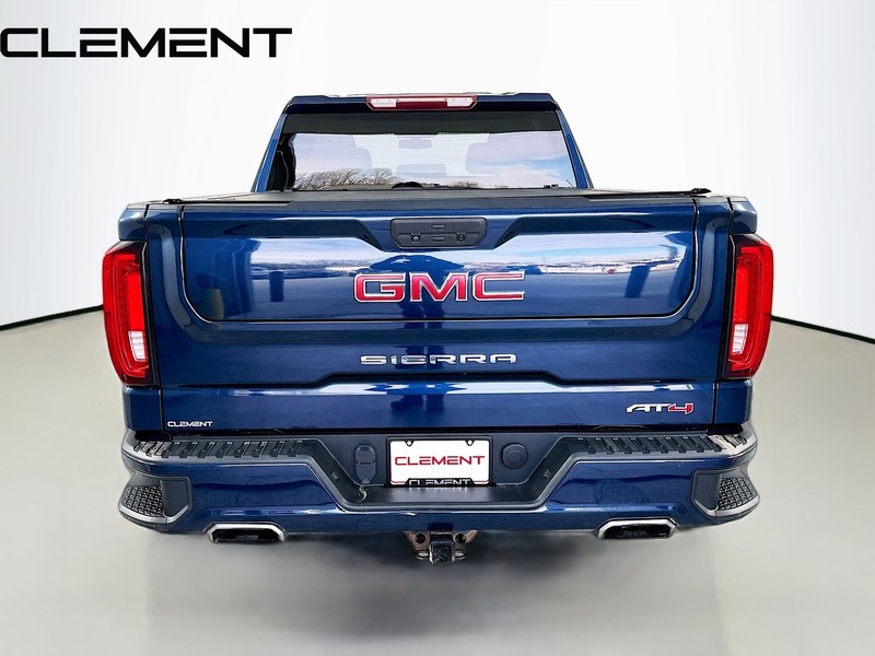 GMC Sierra 1500 Vehicle Full-screen Gallery Image 7