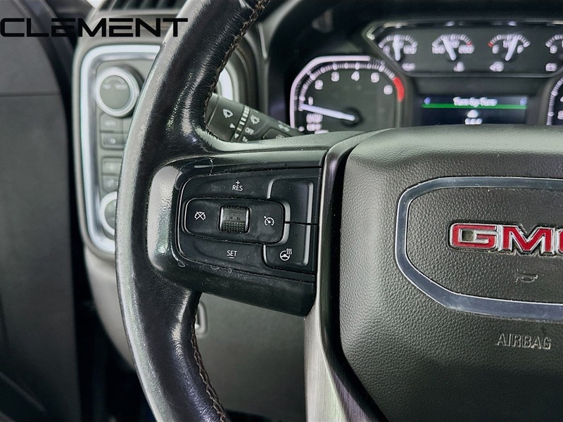 GMC Sierra 1500 Vehicle Full-screen Gallery Image 14