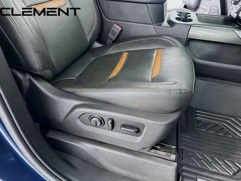 GMC Sierra 1500 Vehicle Full-screen Gallery Image 32