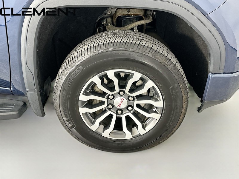 GMC Sierra 1500 Vehicle Full-screen Gallery Image 35