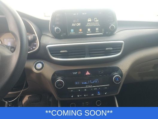 Hyundai Tucson Vehicle Full-screen Gallery Image 3