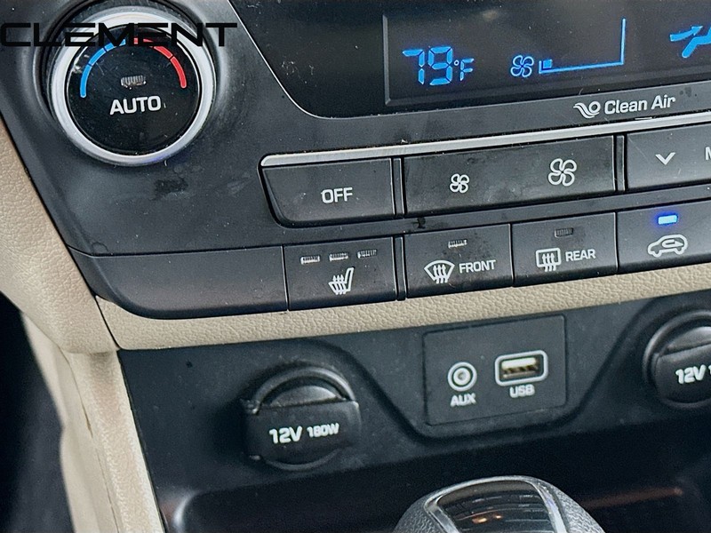 Hyundai Tucson Vehicle Full-screen Gallery Image 22