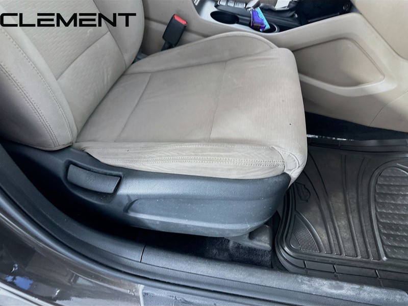 Hyundai Tucson Vehicle Full-screen Gallery Image 32