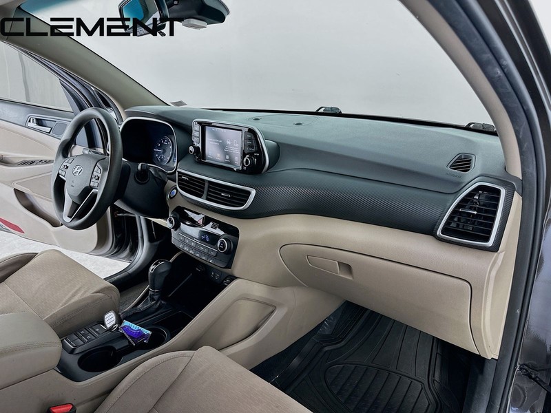 Hyundai Tucson Vehicle Full-screen Gallery Image 33