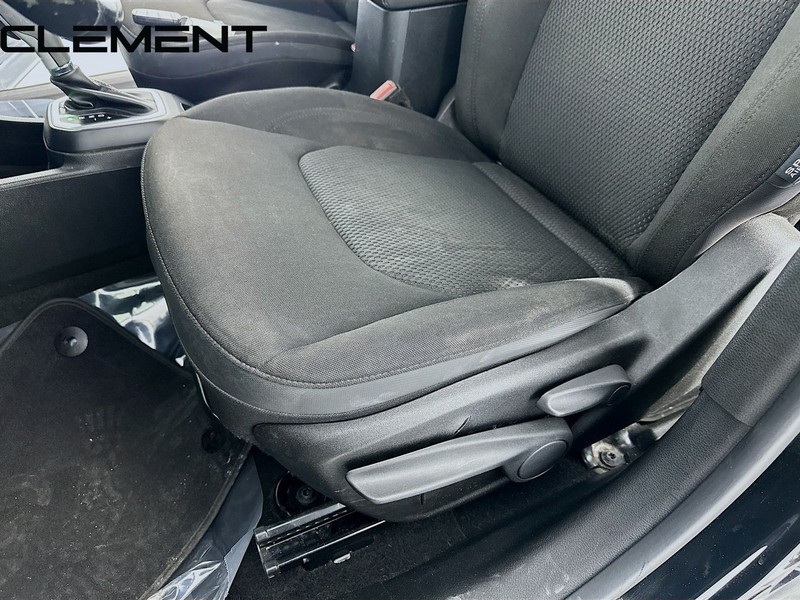 Jeep Renegade Vehicle Full-screen Gallery Image 26