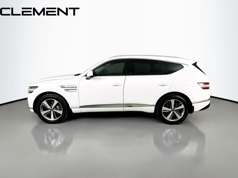 Genesis GV80 Vehicle Full-screen Gallery Image 4