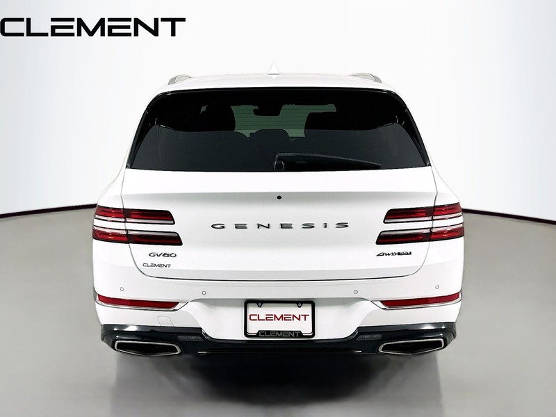 Genesis GV80 Vehicle Full-screen Gallery Image 7