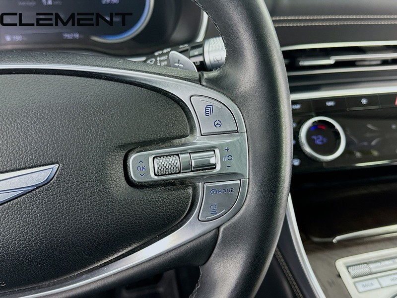 Genesis GV80 Vehicle Full-screen Gallery Image 16