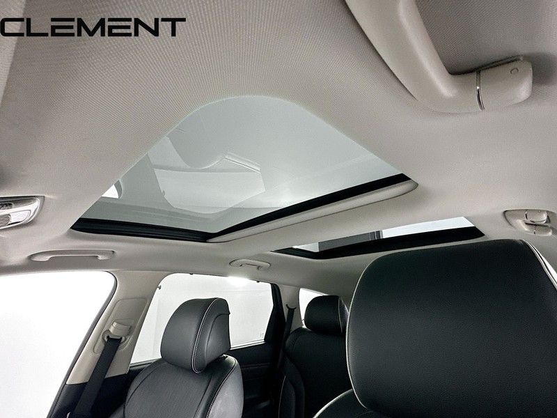 Genesis GV80 Vehicle Full-screen Gallery Image 24