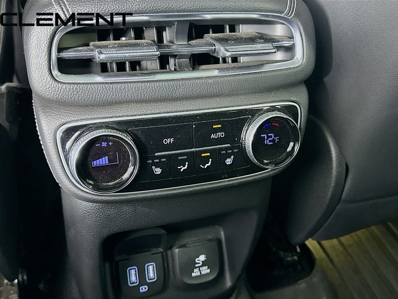 Genesis GV80 Vehicle Full-screen Gallery Image 34