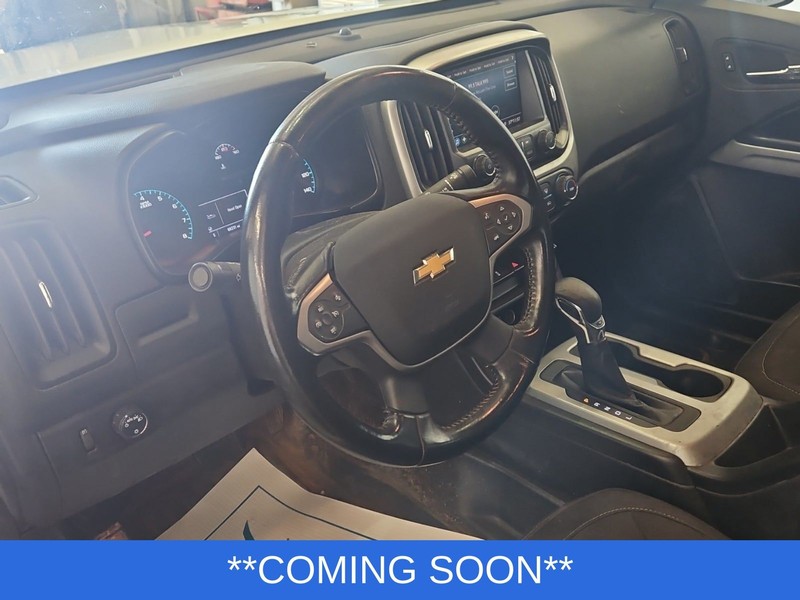 Chevrolet Colorado Vehicle Full-screen Gallery Image 3