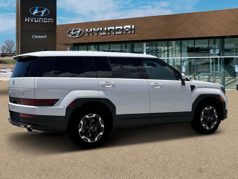 Hyundai Santa Fe Vehicle Full-screen Gallery Image 8