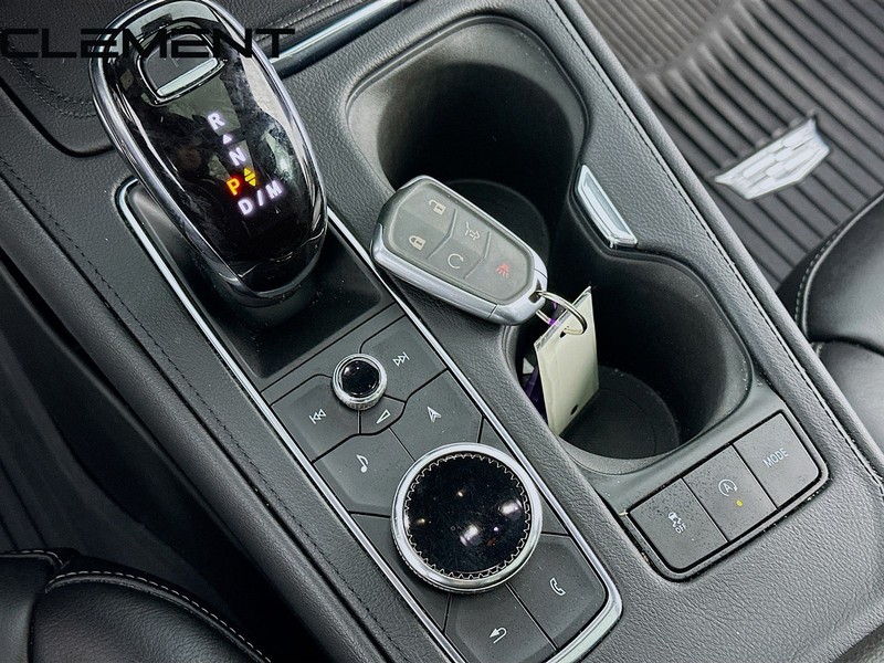 Cadillac XT4 Vehicle Full-screen Gallery Image 23