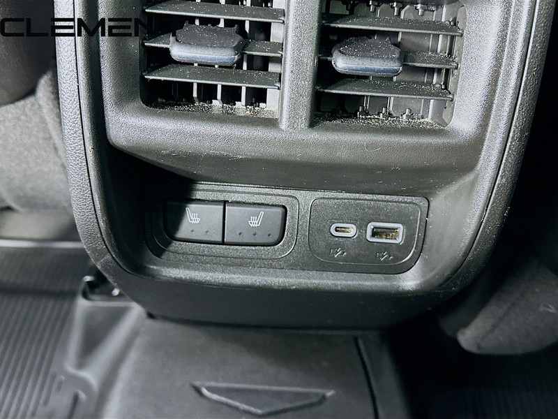 Cadillac XT4 Vehicle Full-screen Gallery Image 34