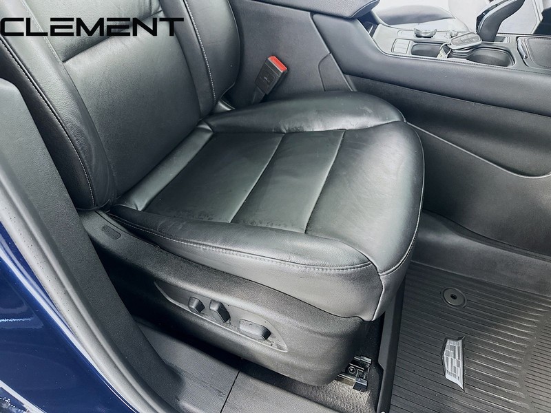 Cadillac XT4 Vehicle Full-screen Gallery Image 35