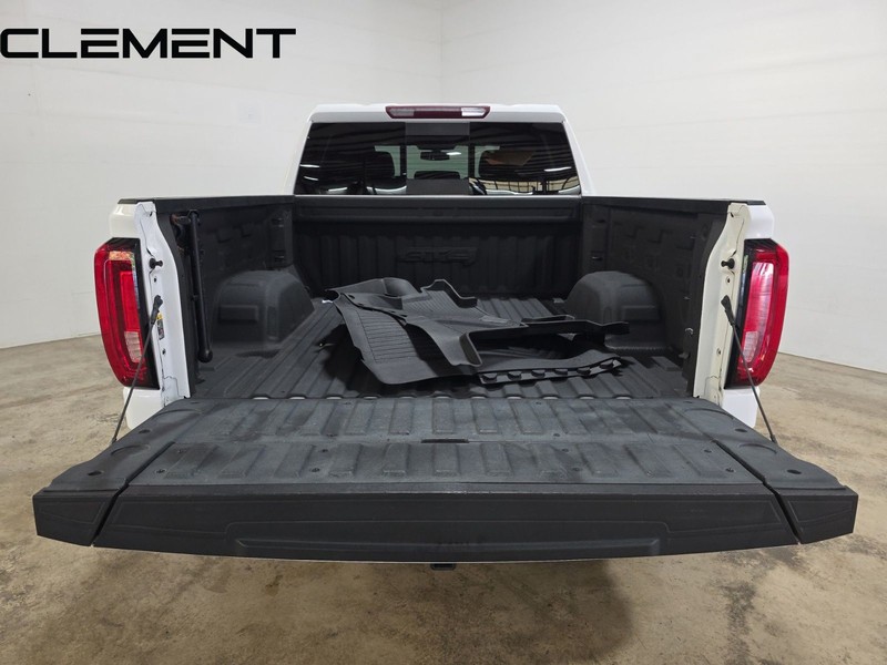 GMC Sierra 1500 Vehicle Full-screen Gallery Image 11