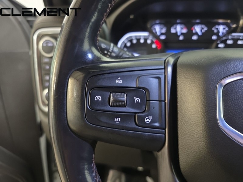 GMC Sierra 1500 Vehicle Full-screen Gallery Image 17